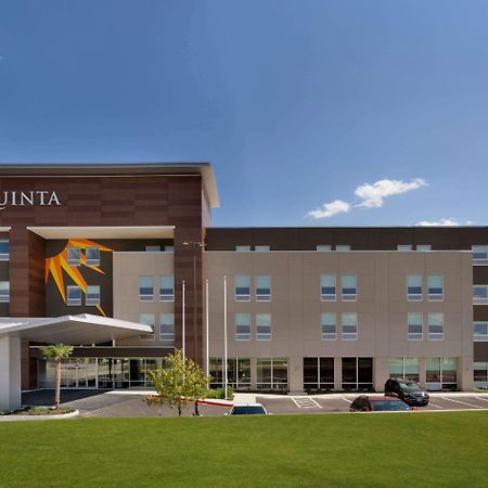 La Quinta Inn & Suites By Wyndham San Antonio Seaworld Lafb Экстерьер фото