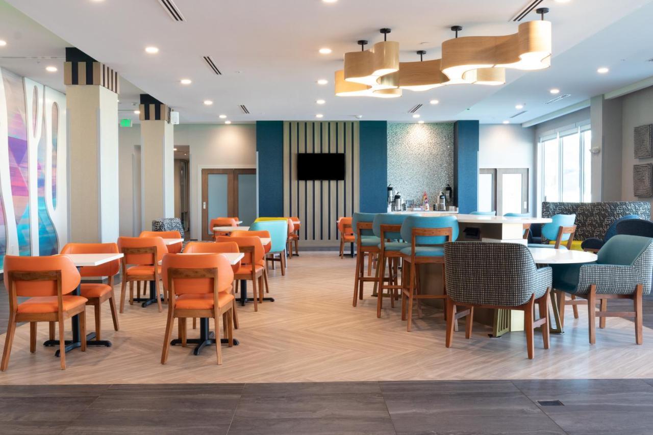 La Quinta Inn & Suites By Wyndham San Antonio Seaworld Lafb Экстерьер фото
