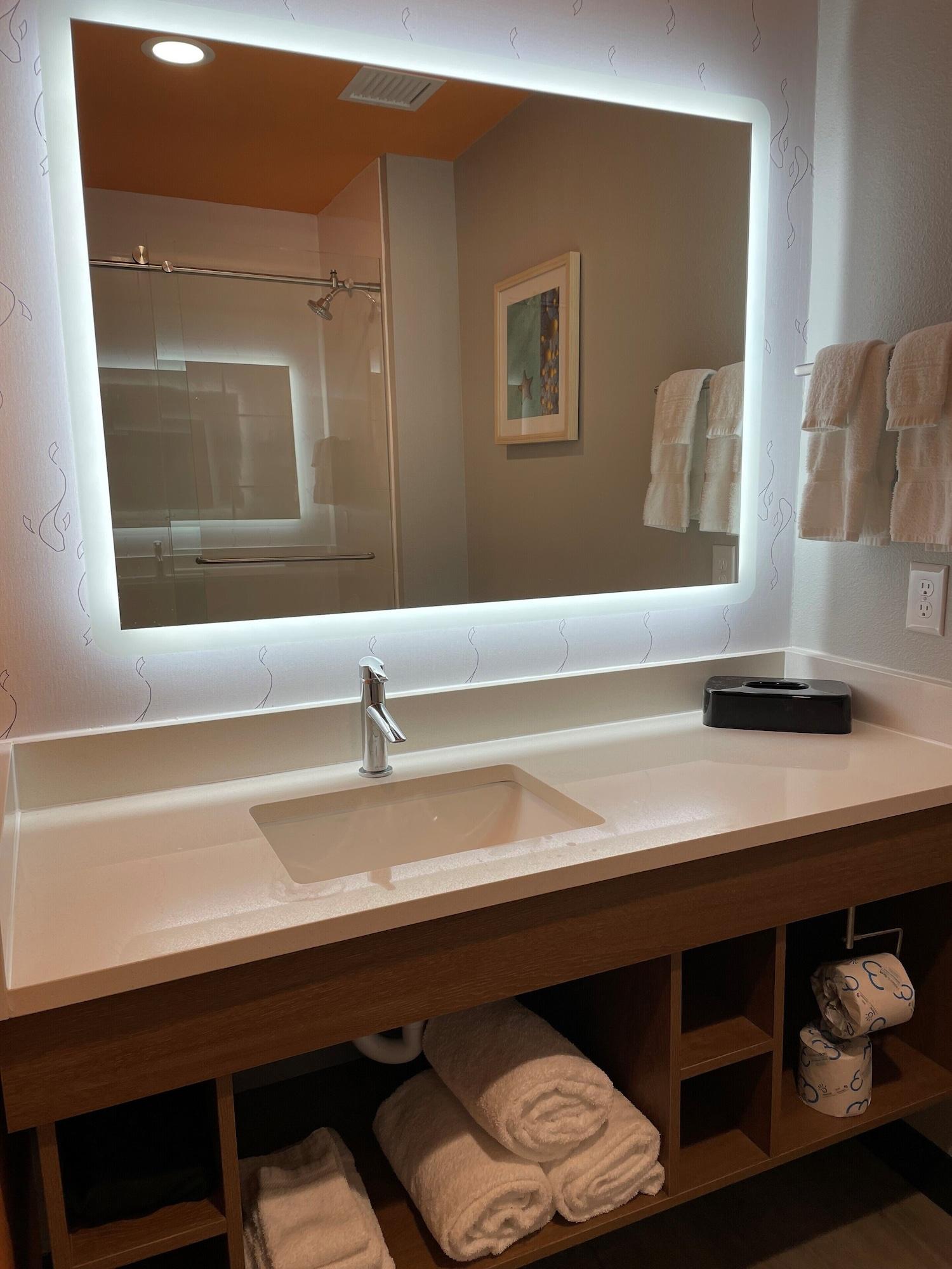 La Quinta Inn & Suites By Wyndham San Antonio Seaworld Lafb Экстерьер фото