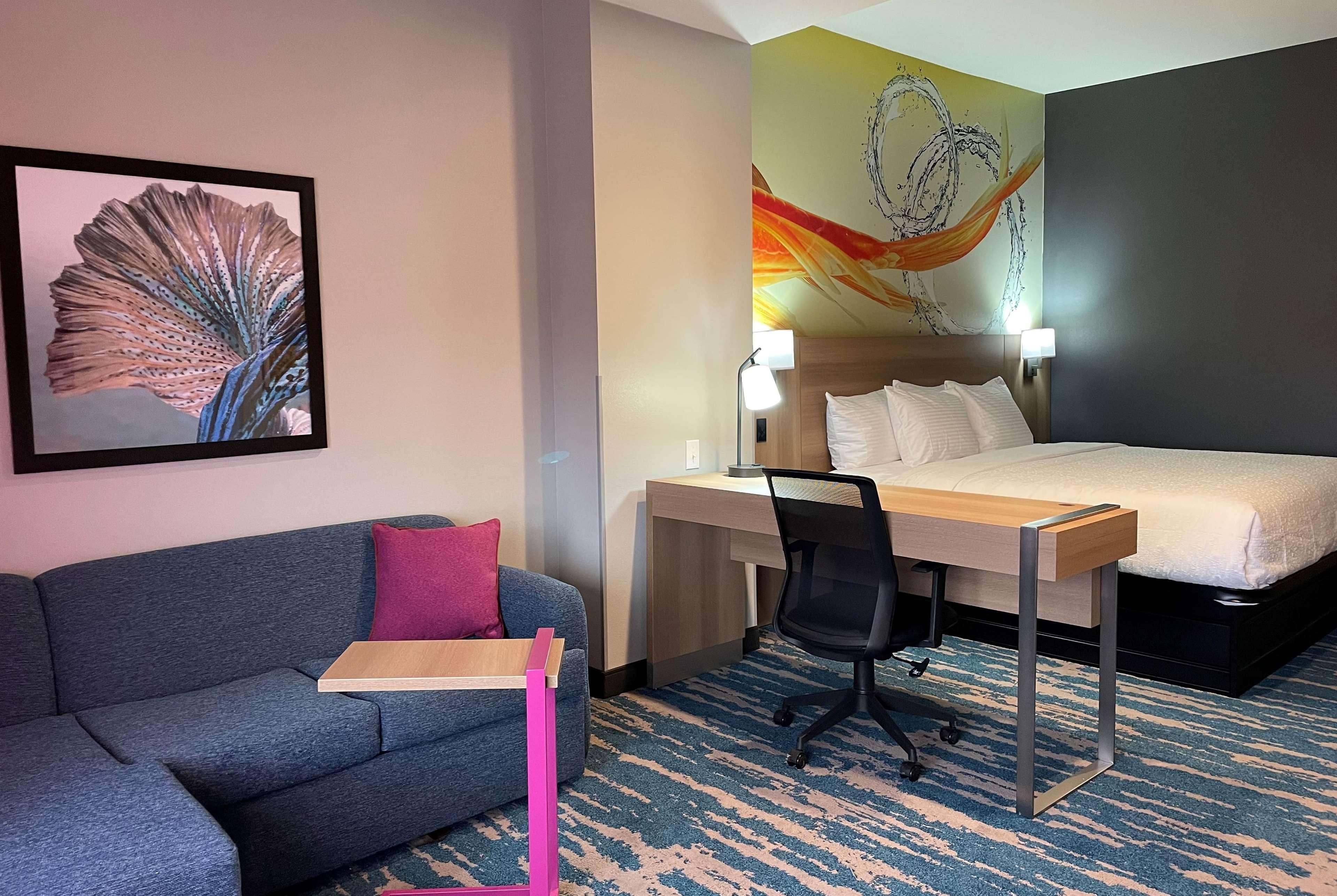 La Quinta Inn & Suites By Wyndham San Antonio Seaworld Lafb Экстерьер фото