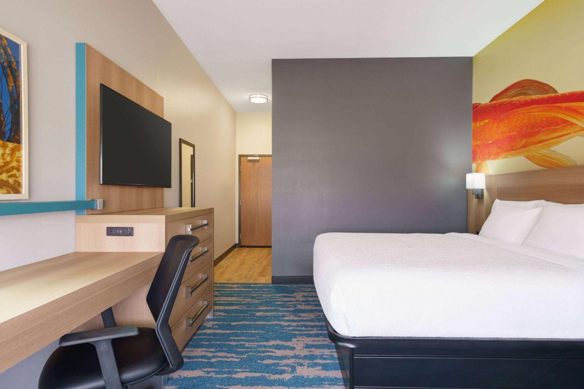 La Quinta Inn & Suites By Wyndham San Antonio Seaworld Lafb Экстерьер фото